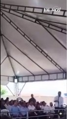 Governador da Bahia: "quem votou nele podia ir pra vala"