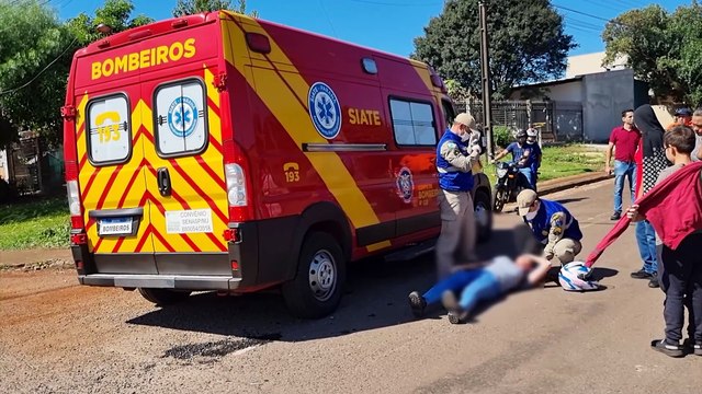 Motociclista fica ferida após colisão com carro no Bairro Cascavel Velho