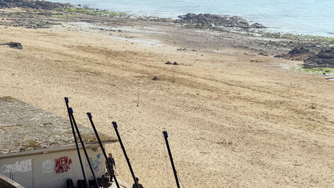 Une plage de Saint-Malo évacuée juste avant une impressionnante explosion