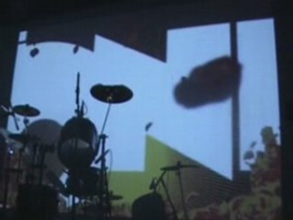 CNK : Intro + "Dinner is Ready" Live L'Autre Canal 11/04/08