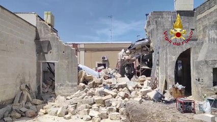 Carmiano (LE) - Crolla palazzina durante lavori: feriti 4 operai (05.05.25)