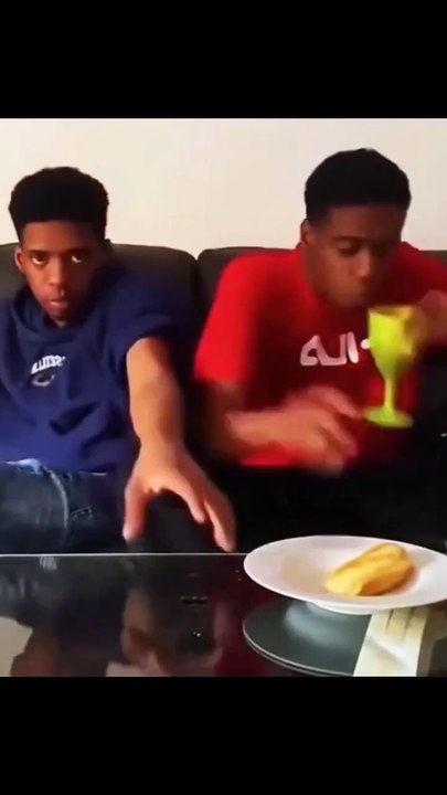 Try_to_not_lough_challange_Day_(98-1000)__Funny_video_@onlyfunpage12[1]