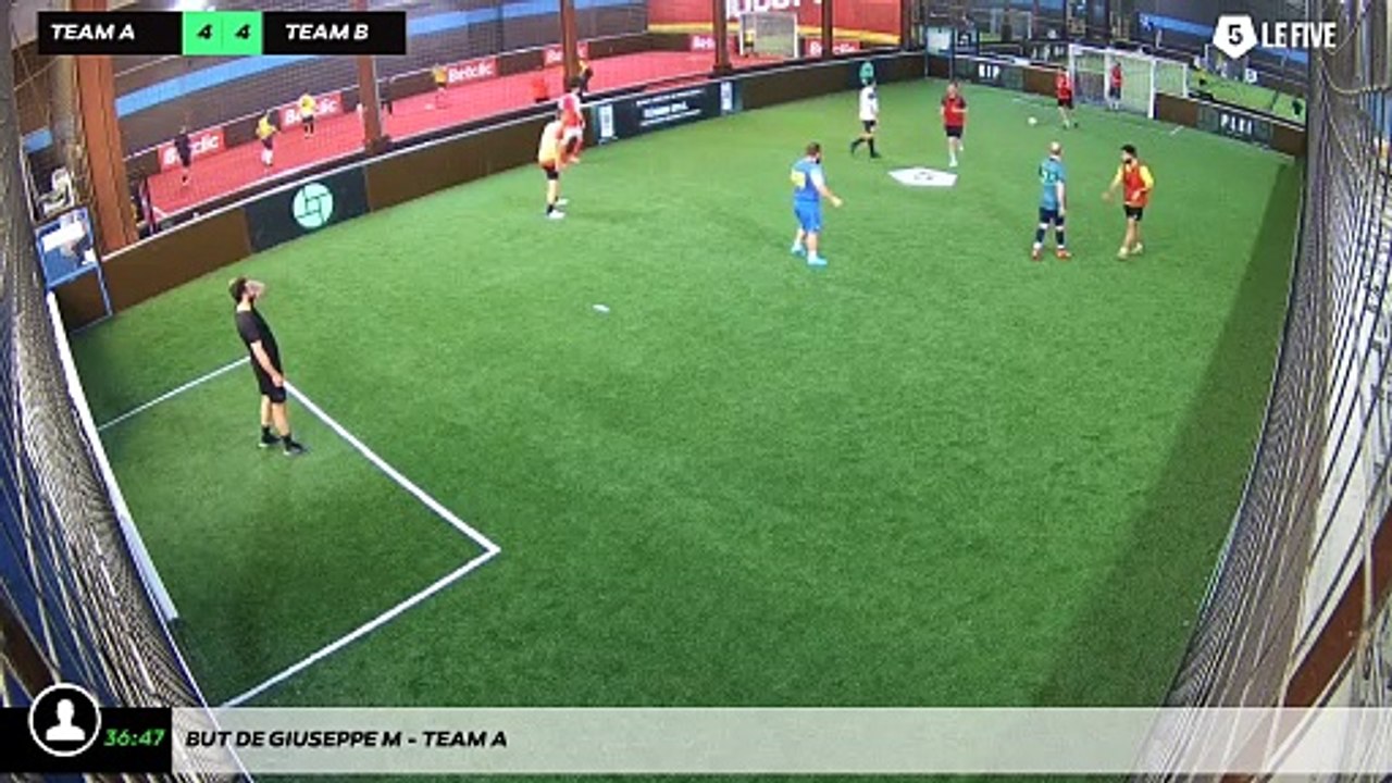 But de Giuseppe M - Team A