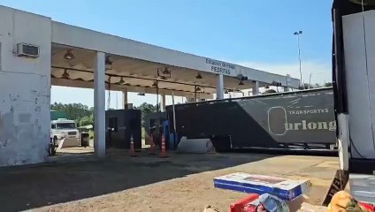 Encontraron un BMW Z3 modelo 1998 en un camión de mudanzas
