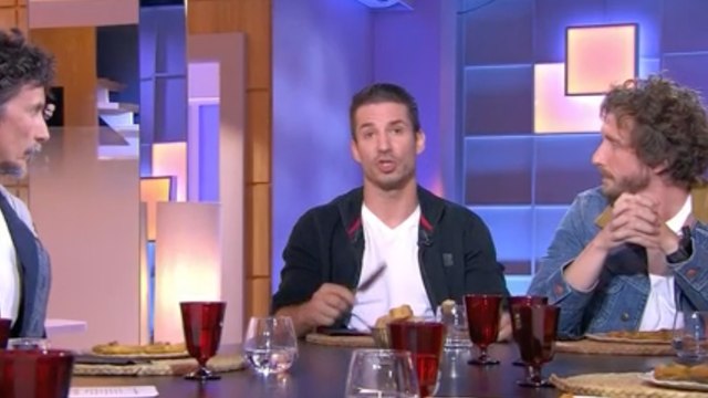 “Vous voulez vraiment que je rechute ?” : Jérémy Ferrari envoie une pique à Anne-Elisabeth Lemoine et évoque son passé d’alcoolique