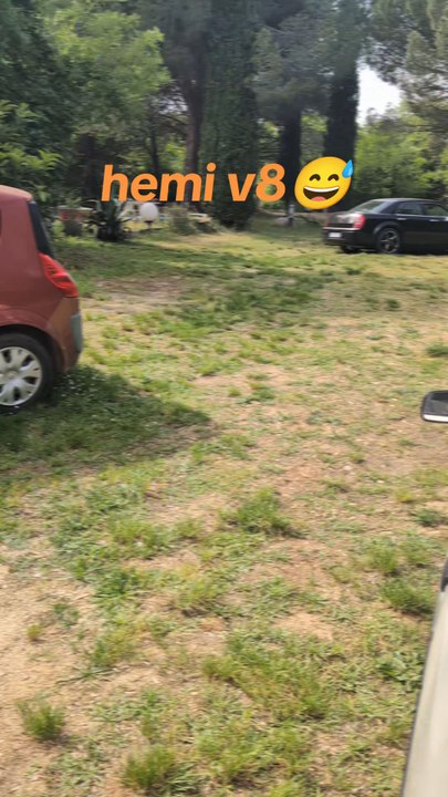 Chrysler hemi v8