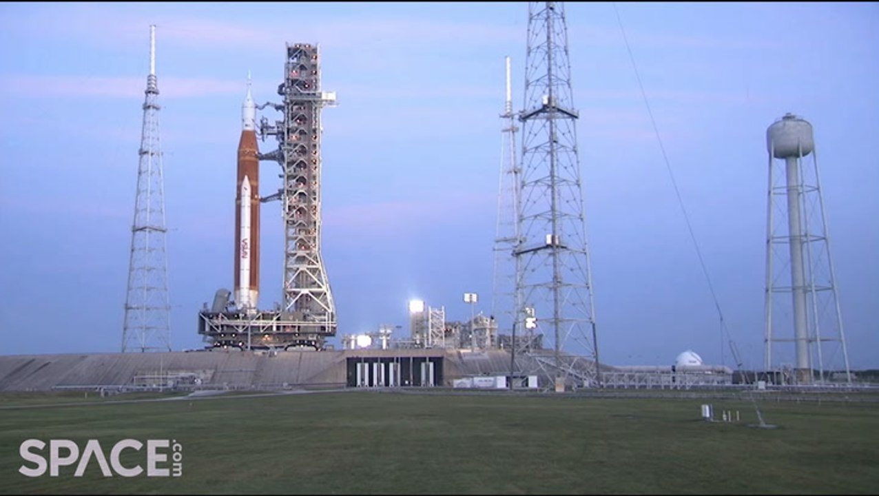 TimeLapse Of NASA's Artemis 1 Moon Rocket Being Moved To Launch Pad