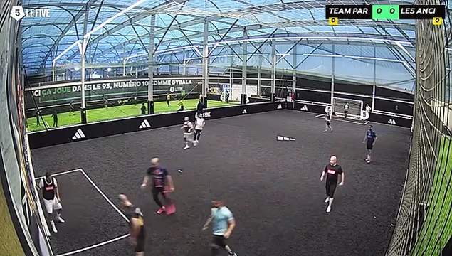 Team Paris Nord - Les Anciens 05/05 à 21:11 - Football Terrain 2 (LeFive Marville)