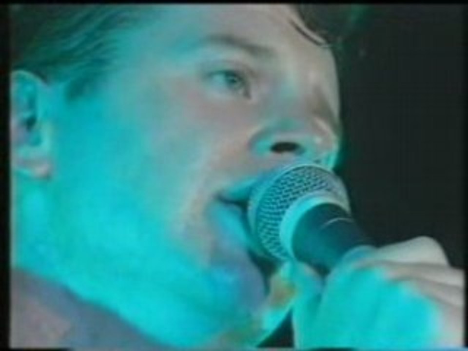 Simple Minds-Someone Somewhere  (Real Live at Barrowland)