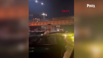 Beyoğlu'nda trafikte tartışma! Otomobile tekme ve yumruklu saldırdı