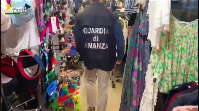 GdiF SAVONA: ATTIVITA’ DI TUTELA DEL CONSUMATORE. SEQUESTRATI OLTRE 18.000 ARTICOLI NON CONFORMI NEL SETTORE DELLA SICUREZZA PRODOTTI (06.05.25)