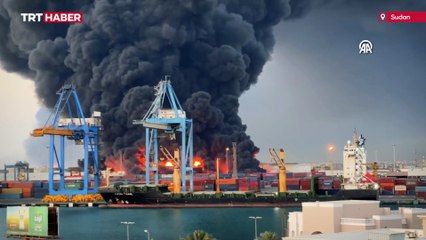 Sudan’ın Port Sudan kentinde patlama ve yangınlar meydana geldi