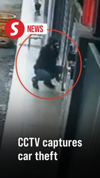 CCTV captures thieves stealing luxury car in Muar break-in