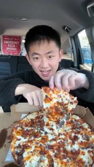 Follow for more ASMR videos🌮🍟 Credits: @thejcheneats #mukbang #asmr #fastfood #asmreating