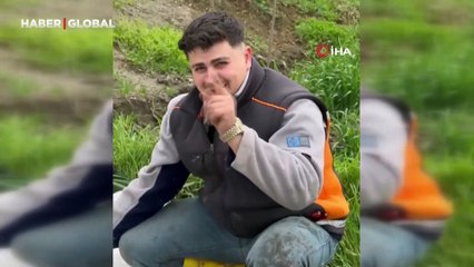 Tuttuğu 14 kiloluk turnayı bebek gibi kucağında salladı