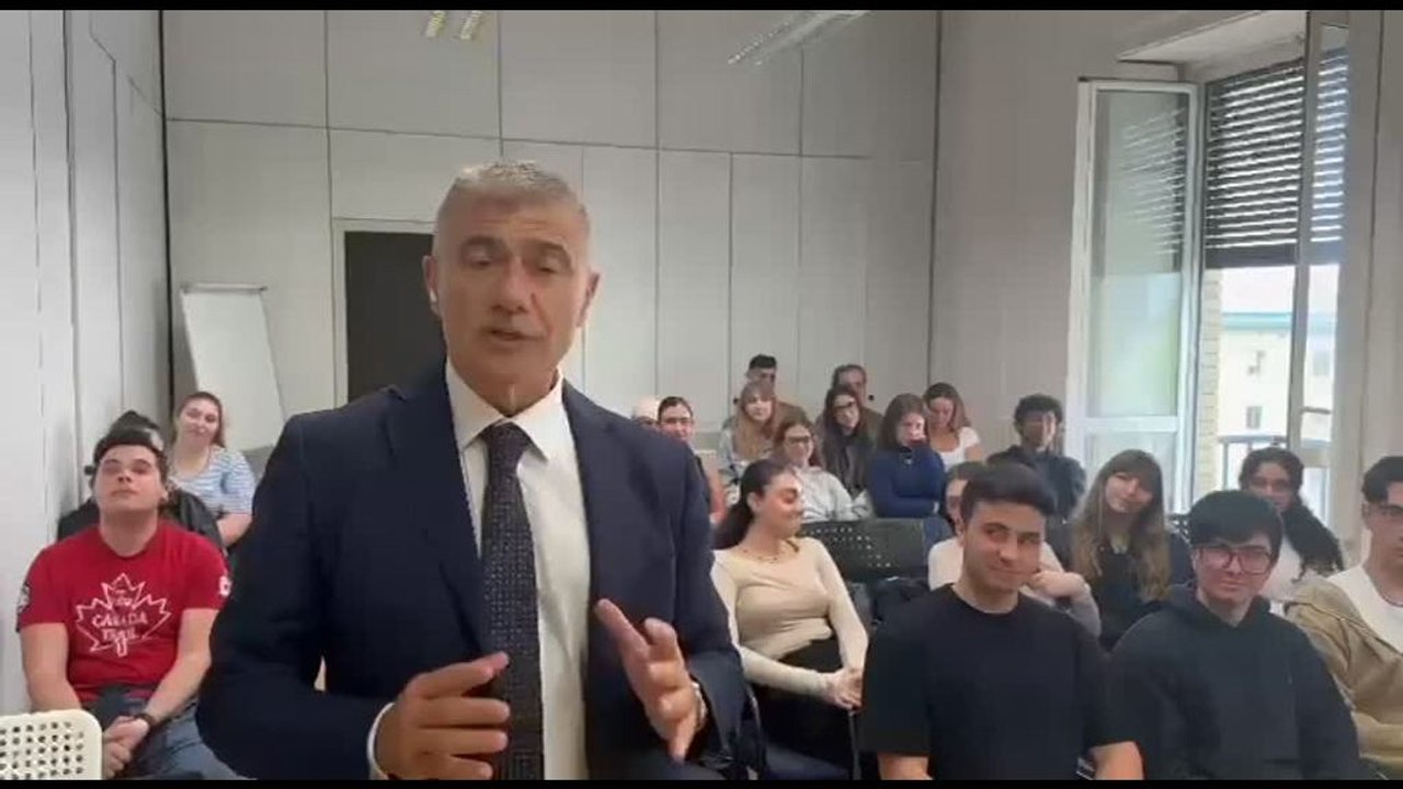 Pecoraro Scanio: "Per Napoli subito turismo sostenibile"