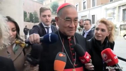 L'arrivo dei cardinali per l'ultima congregazione prima del conclave