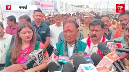 बैगा आदिवासियों के बीच पहुंचे सीएम विष्णुदेव साय, सुशासन तिहार में लिया लोगों से फीड बैक