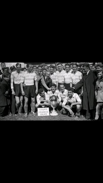 Souvenez-vous, il y a 80 ans RC Paris remporte la Coupe de France en s'imposant 3-0 face à Lille OSC.#encychrono25 #football