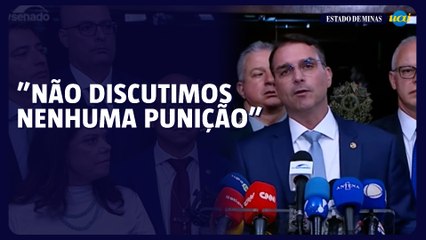 Flávio Bolsonaro desmente irmão e diz que não discutiu punições contra Moraes em reunião