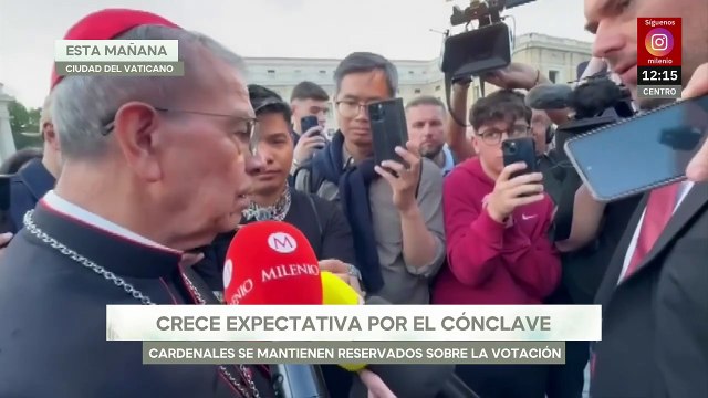 Crece expectativa de fieles creyentes en el Vaticano por el cónclave