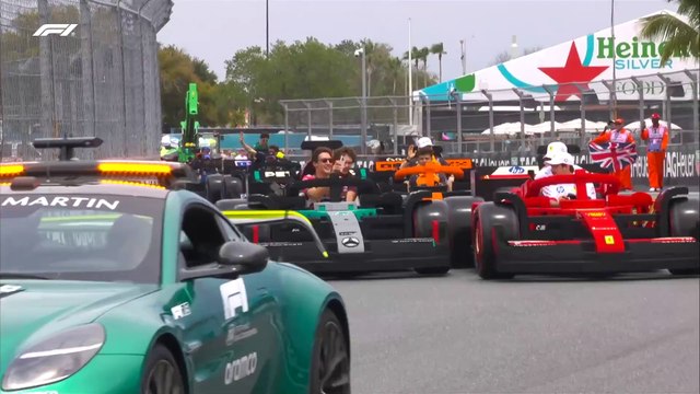 Formule 1 – Insolite À Miami : Les Pilotes font leur show à bord de voitures… EN LEGO