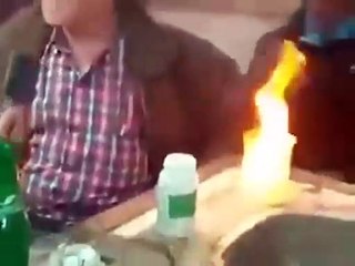 Quand tu demandes au concierge de remplacer le prof de chimie