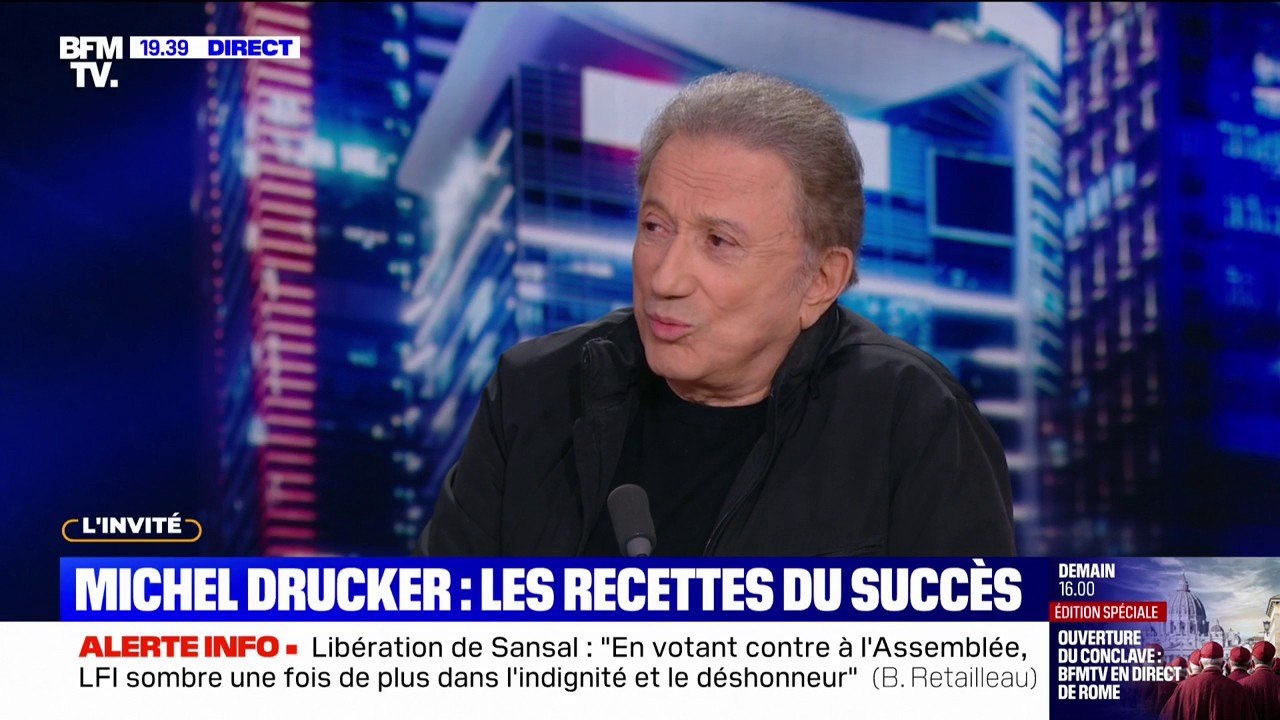 "Elle m'apprend qu'elle est la maîtresse de François Mitterrand" : Michel Drucker revient sur comment il a appris qui était l'amante de l'ancien président de la République