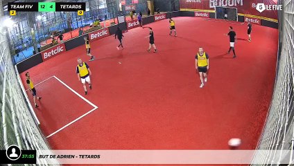 But de Adrien - Tetards