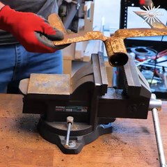 A DIY rake for a cleaner, greener garden! 🌿🔧