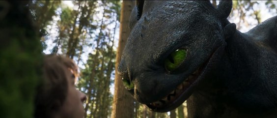 Cómo entrenar a tu dragón - Tráiler oficial 2 latino