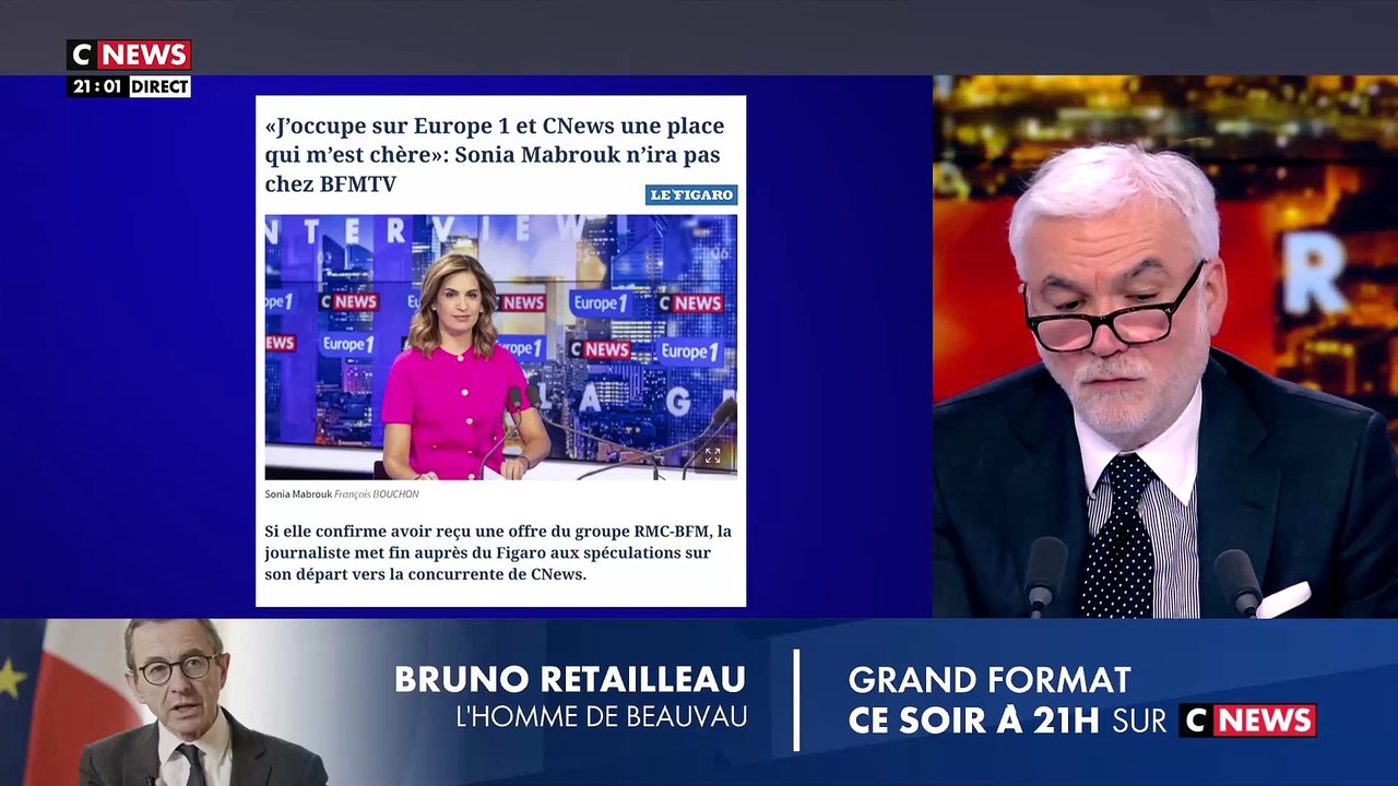 Regardez Pascal Praud qui exprime "toute son admiration et son respect" pour Sonia Mabrouk après l'annonce de son choix de rester sur CNews malgré la proposition de BFM TV