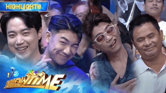 Darren, Vhong, Ryan at Ogie, nagpakilig sa kanilang Kim Seon Ho smile challenge | It’s Showtime