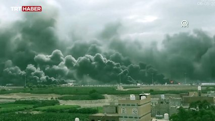 Katil İsrail, Yemen'de Sana Havalimanı'na saldırı düzenledi