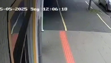 Vídeo: Sorveteria é alvo de assalto em plena luz do dia em Maringá
