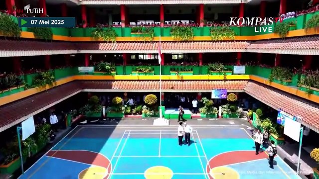 Presiden Prabowo Peluk Anak Berkebutuhan Khusus usai Tinjau Makan Bergizi Gratis Bersama Bill Gates