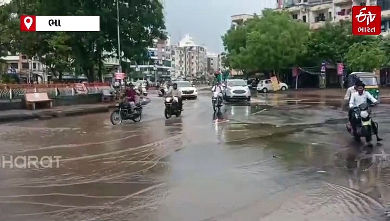 કમોસમી વરસાદે ભાવનગર જિલ્લાને ધમરોળ્યો, ત્રણ દિ...