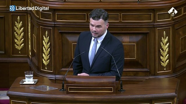 El disparatado discurso de Rufián sobre el apagón: Grandes eléctricas, intereses oscuros...