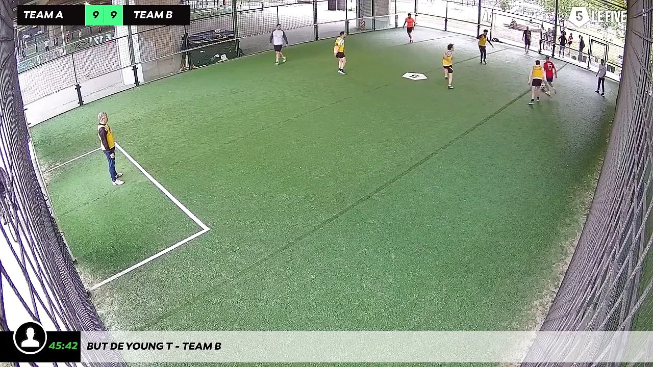 But de Young T - Team B