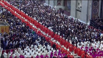 Los cardenales reciben llamado a la unidad antes del incierto cónclave