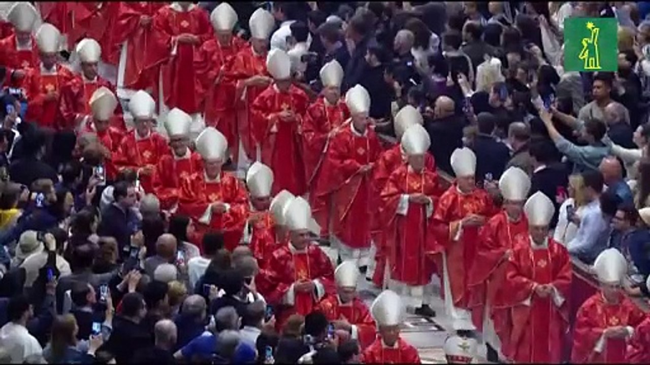 Los cardenales reciben llamado a la unidad antes del incierto cónclave