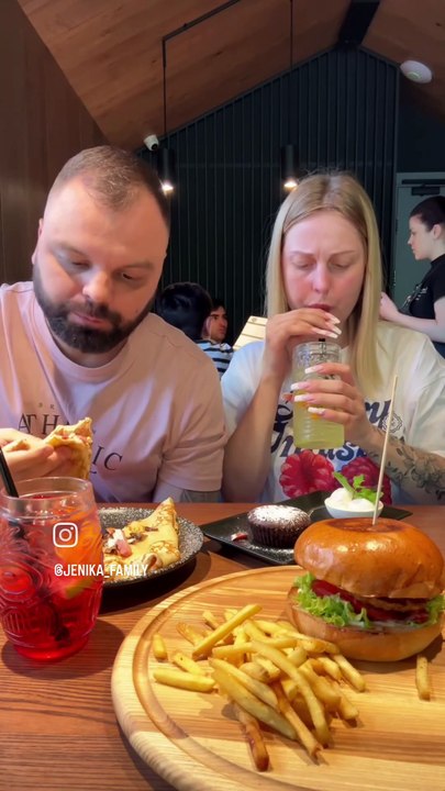 Foody couple