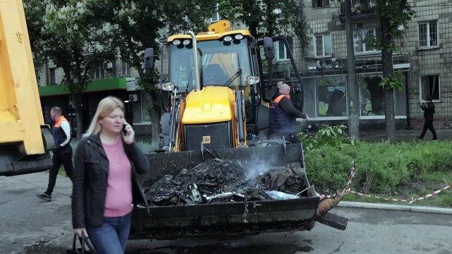 Dois mortos em Kiev e voos cancelados na Rússia em novos ataques cruzados