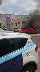 Arde un coche en la calle Barcelona
