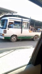 VIDEO: “De micro a camioneta” La metamorfosis sobre ruedas que asombra en Santa Cruz