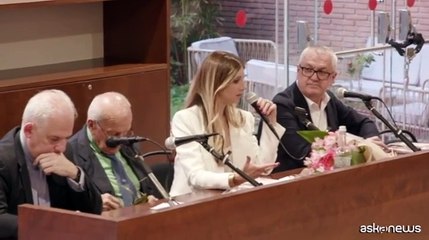 Nicoletta Romanoff: "Ci vuole coraggio a dire chi siamo veramente"