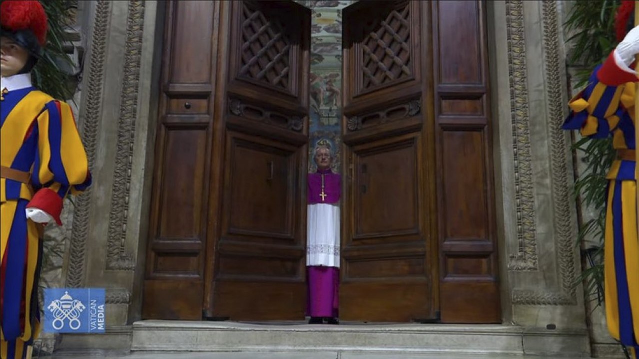 Conclave 2025: Se cierran las puertas de la Capilla Sixtina para elegir al sucesor del Papa Francisco