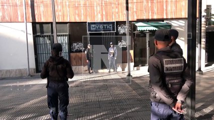“Si no aparecía el guardia, nos apuñalaba”, dijo el primo de la joven atacada en la Recoleta