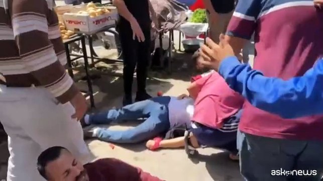 Raid israeliano su un mercato di Gaza, almeno 16 morti