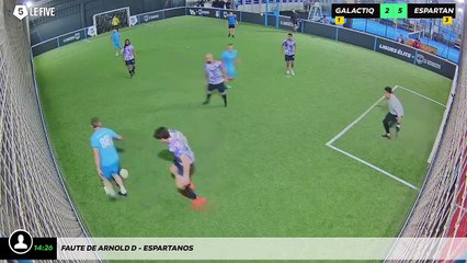 Faute de Arnold D - Espartanos